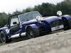 Wy�cig�wki Caterham ruszaj� do Polski