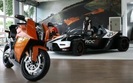 KTM otwiera salony w Dubaju i Brazylii