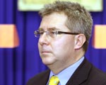  Kaczy�ski forowa� Czarneckiego?