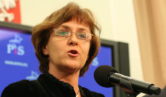 Ustawa o IPN powinna trafi� do Trybuna�u Konstytucyjnego