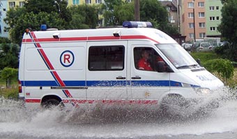 Mazowieckie: Zablokowana droga nr 7 w Żdżarach