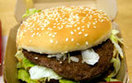 McDonald's zwalnia za plasterek sera