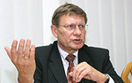 Balcerowicz wygra� w s�dzie z Komorowskim. W sprawie OFE
