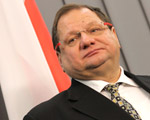 Sprawa Papa�y b�dzie zbadana przez specjaln� komisj�