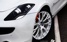 Fisker Karma w bieli dzi�ki SR Auto Group