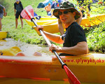  Firmowa integracja? T.A. Mati proponuje wod� i b�oto