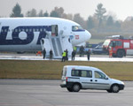  Awaryjne l�dowanie Boeinga 767 przez bezpiecznik