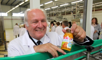 Claus Hipp. Rolnik-aktywista nie boi się niżu demograficznego