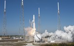  Falcon X dotar� do celu. To pierwszy, prywatny statek kosmiczny
