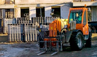 Materiały budowlane zalegają w hurtowniach