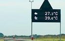 Francja: Trzeba je�dzi� wolniej z powodu upa��w