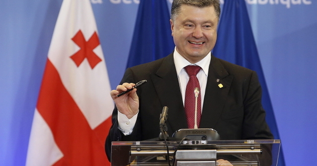 Prezydent Ukrainy Petro Poroszenko nie krył radości z <br>podpisania umowy z Unią