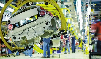 Dwaj kooperanci Fiata zwolnią w Tychach blisko 290 osób