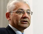  Dorn kandyduje, bo chce sko�czy� wojn� PO-PiS