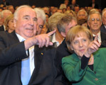  Kanclerz Merkel odpowiada na krytyk� Helmuta Kohla