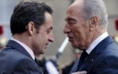 Nicolas Sarkozy uczy si� etykiety