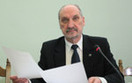 Macierewicz chce nagra� od prokuratury