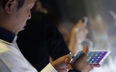 Mobile TV. The agreement 4 mobile networks permitted by the OCCP
