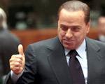  Clooney i Ronaldo �wiadkami Berlusconiego