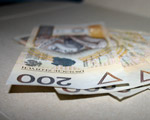 Millennium zarabia i sekuratyzuje
