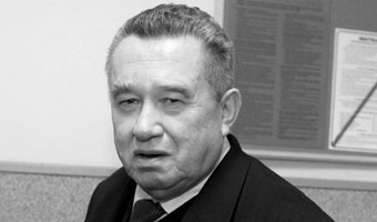Zmar� mecenas Leszek Piotrowski