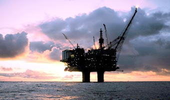 Rynek liczy na wzrosty przed posiedzeniem OPEC
