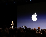  Apple kr�ci bat na pirat�w