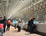  Skanery cia�a stan� na paryskich lotniskach