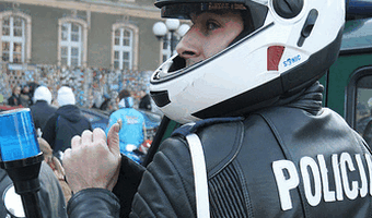 Mundur�wka grozi strajkiem. Ostatnia szansa na ugod�