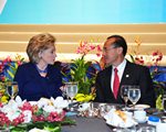  APEC: Kryzys si� nie sko�czy�