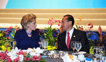 APEC: Kryzys si� nie sko�czy�