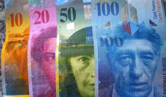 Złoty traci, ale o kredyt walutowy bądź spokojny