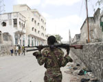  Francuzi przekazali Somalii 22 domniemanych pirat�w