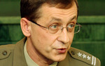  Prezydent powo�a� Artymiaka na naczelnego prokuratora wojskowego