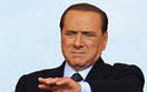 Paroubek: Berlusconi kr�ci� si� ko�o mojej �ony