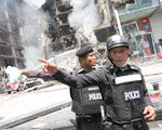  Rz�d Tajlandii przed�u�y� godzin� policyjn�