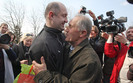 Bia�oru� t�umaczy, dlaczego zwalnia wi�ni�w