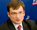  Ziobro by�by lepszym prezydentem od Kaczy�skiego