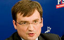 Ziobro, Kurski i Cyma�ski stan� przed s�dem PiS