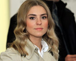 Katarzyna Tusk na policji. Oskar�a o n�kanie