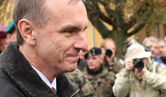 Dymisja Klicha. "Stan zawieszenia w MON trwa� za d�ugo"