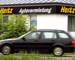 Hertz zwalnia. 4000 os�b na bruk 