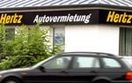Hertz zwalnia. 4000 os�b na bruk 