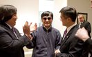 Chi�ski dysydent chce wyjecha� do USA. Pozwol� mu?