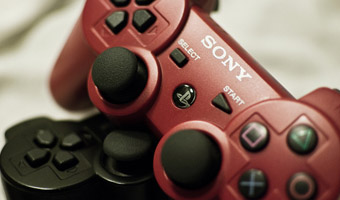 Hakerzy ukradli dane milion�w klient�w Sony