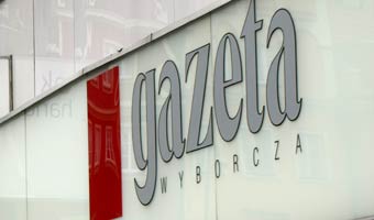 Ci�cia w Agorze. B�d� zwolnienia grupowe