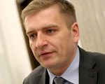 Ar�ukowicz podpisa� lojalk�