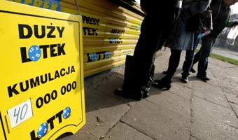 Przez trzy lata przegraliśmy ponad 2 mld złotych