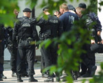Pomy�ka policjant�w. Weszli do nie tego mieszkania