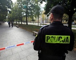 44 osoby z zarzutami ws. kradzie�y luksusowych aut